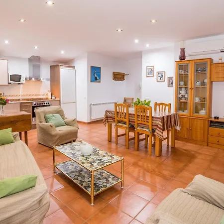 Casa Micolau *