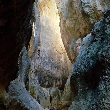 Casa Micolau * בסייטה