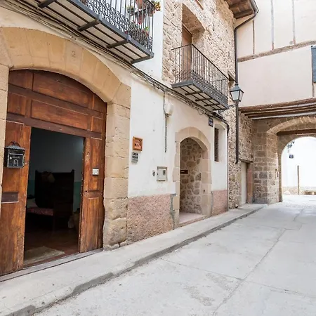Casa Micolau 아파트 베세이테